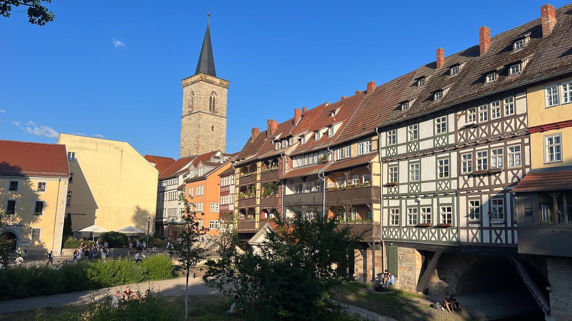 Ferienwohnung Schildblick Modernes Apartment Direkt In Der Altstadt Von Erfurt Nahe Der Kraemerbruecke - Beste Innenstadtlage Екстер'єр фото