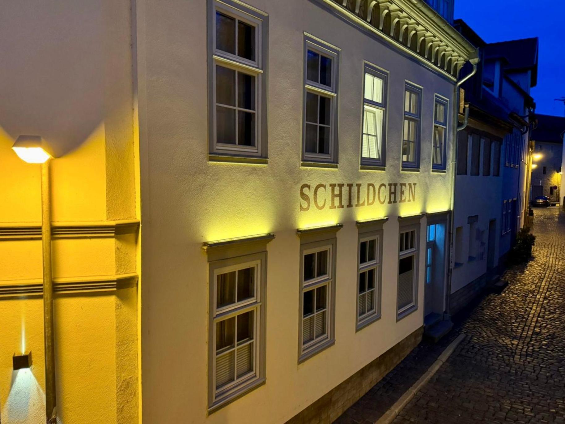 Ferienwohnung Schildblick Modernes Apartment Direkt In Der Altstadt Von Erfurt Nahe Der Kraemerbruecke - Beste Innenstadtlage Екстер'єр фото