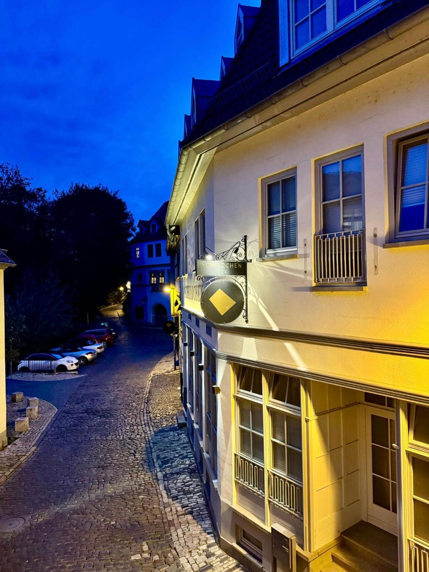 Ferienwohnung Schildblick Modernes Apartment Direkt In Der Altstadt Von Erfurt Nahe Der Kraemerbruecke - Beste Innenstadtlage Екстер'єр фото